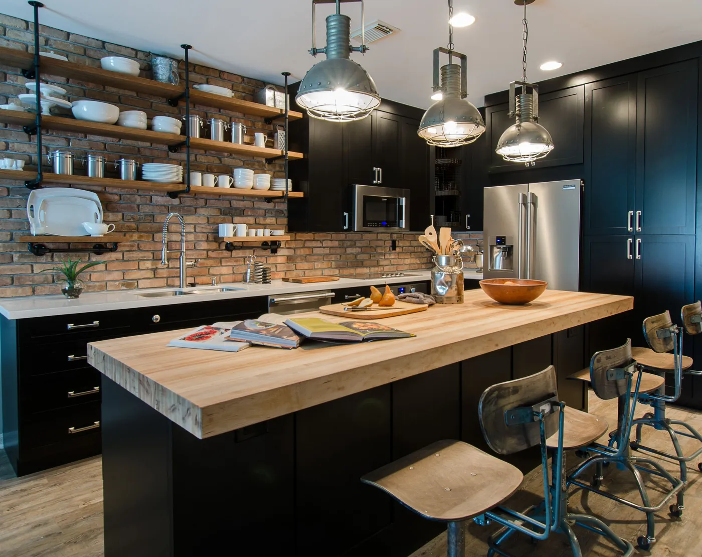 Industrial home design — photo 2