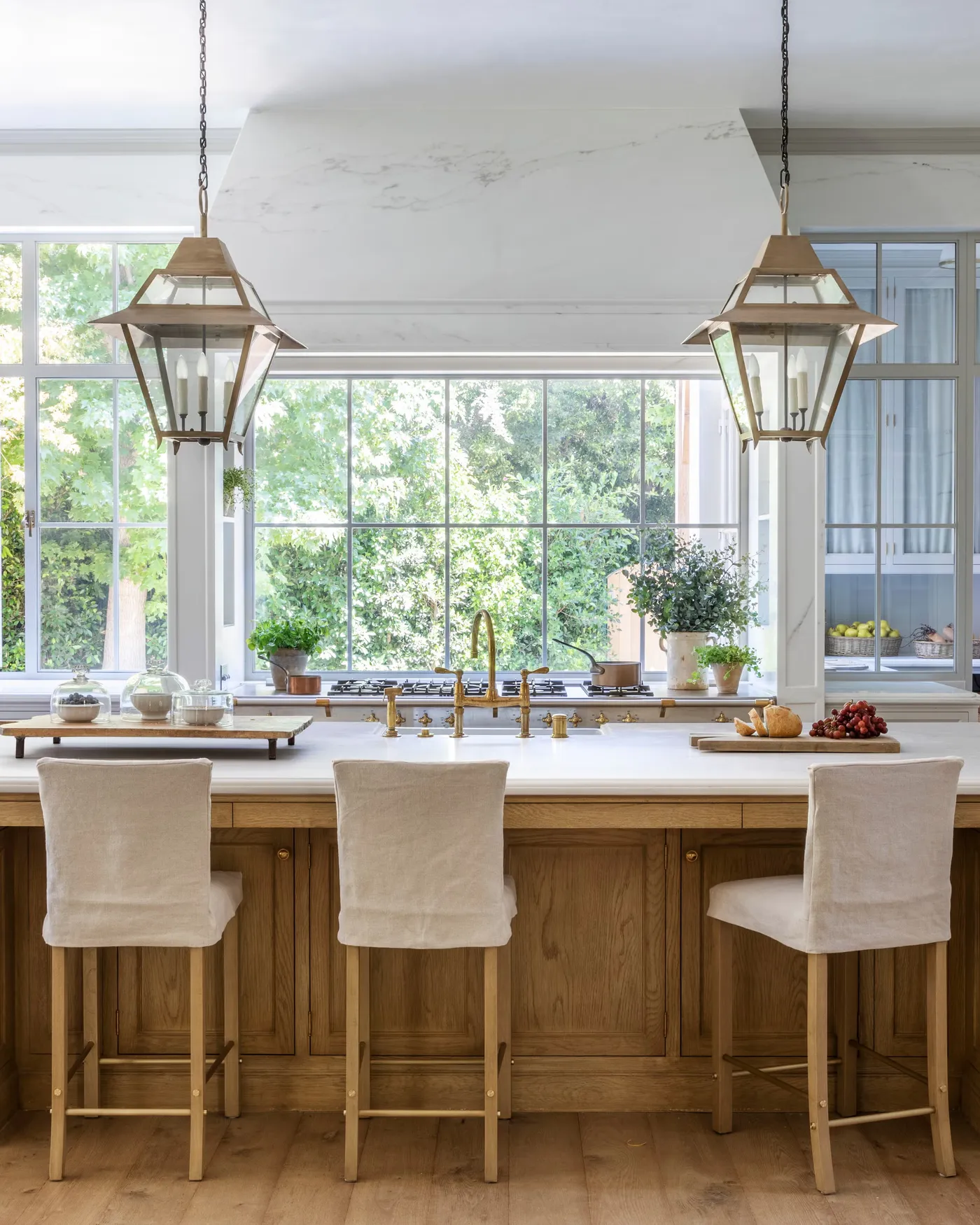 French Country home design — photo 5