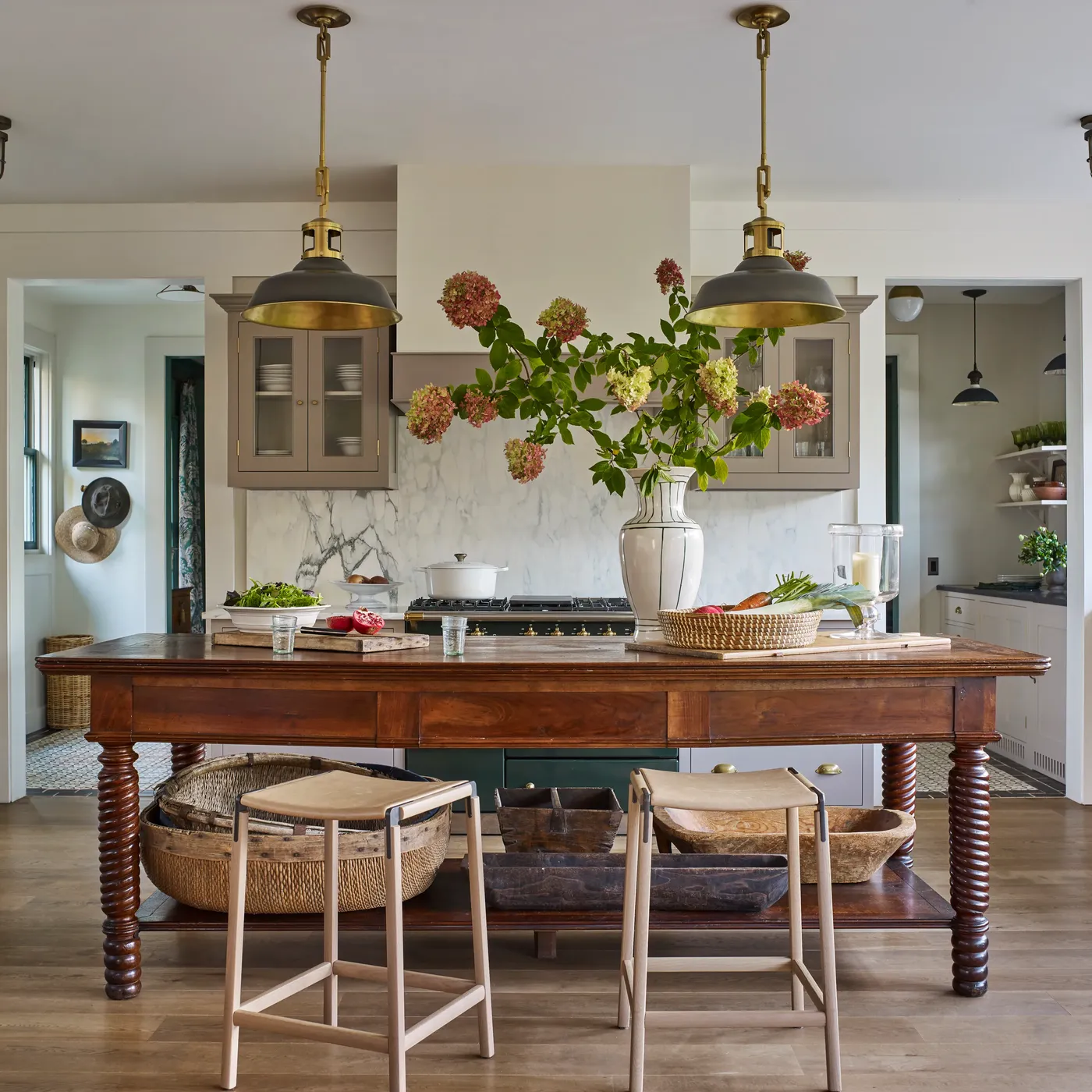 French Country home design — photo 3