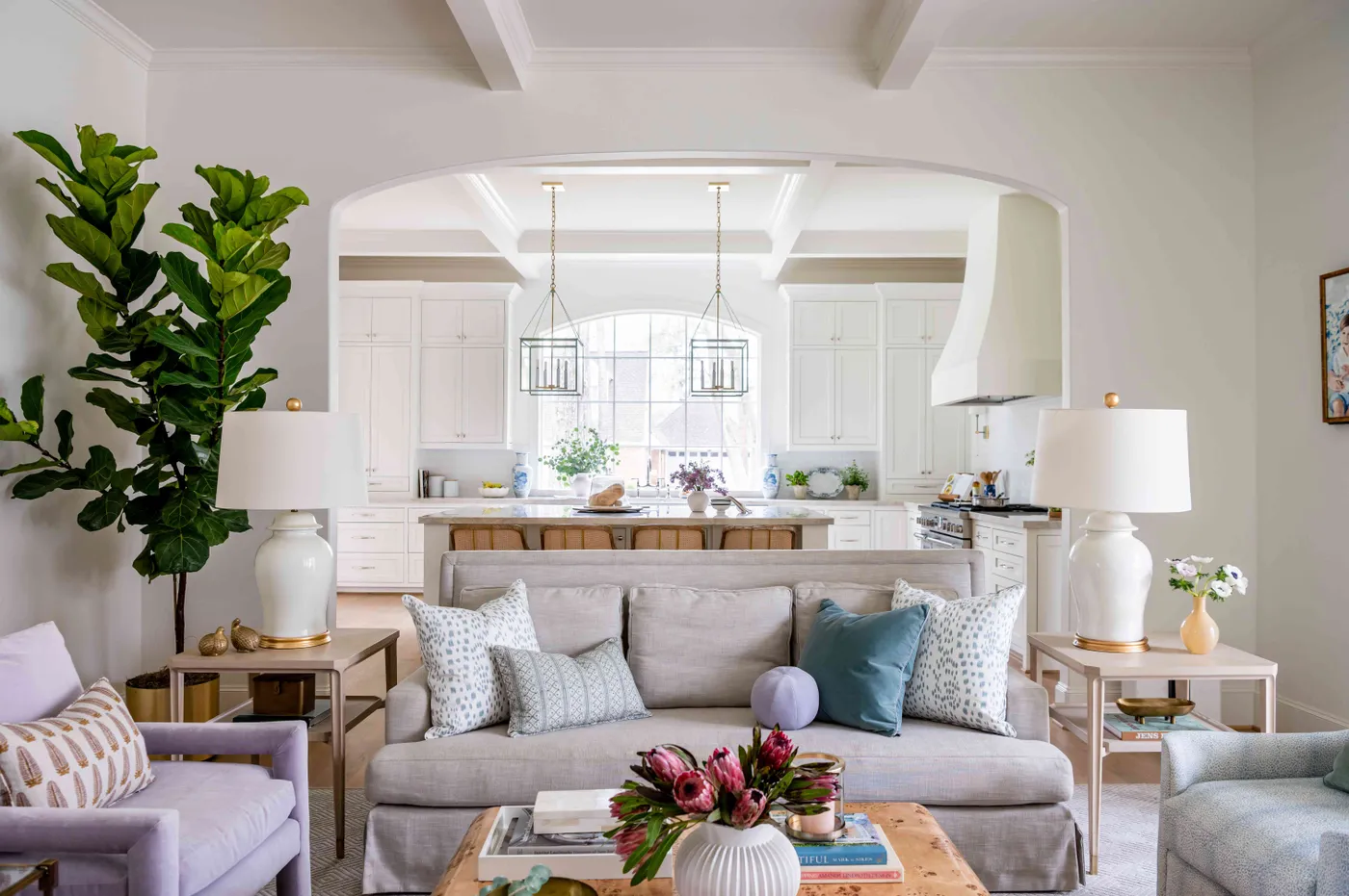 Transitional home design — photo 5