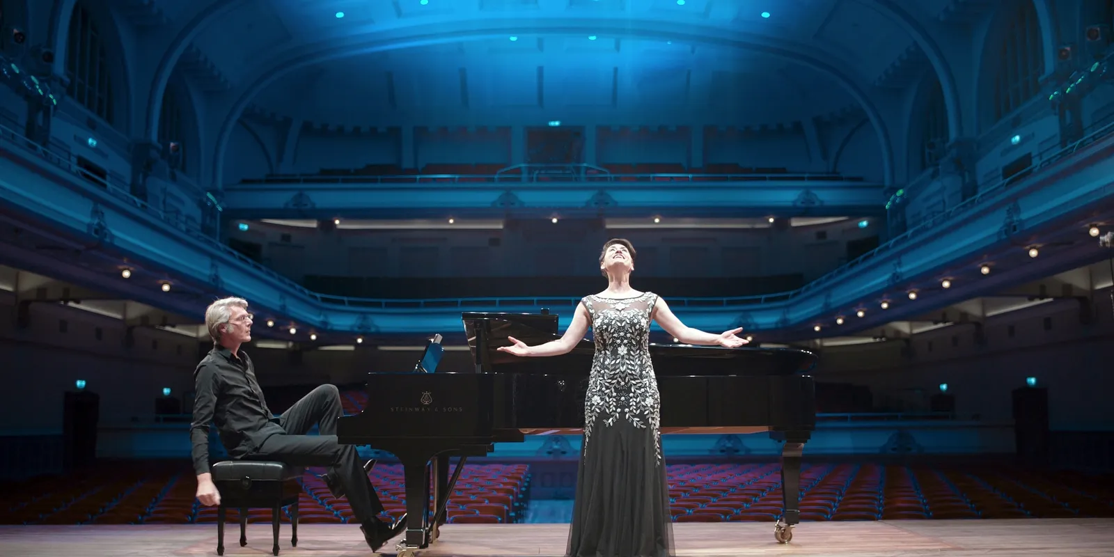 Ekaterina Levental, Frank Peters