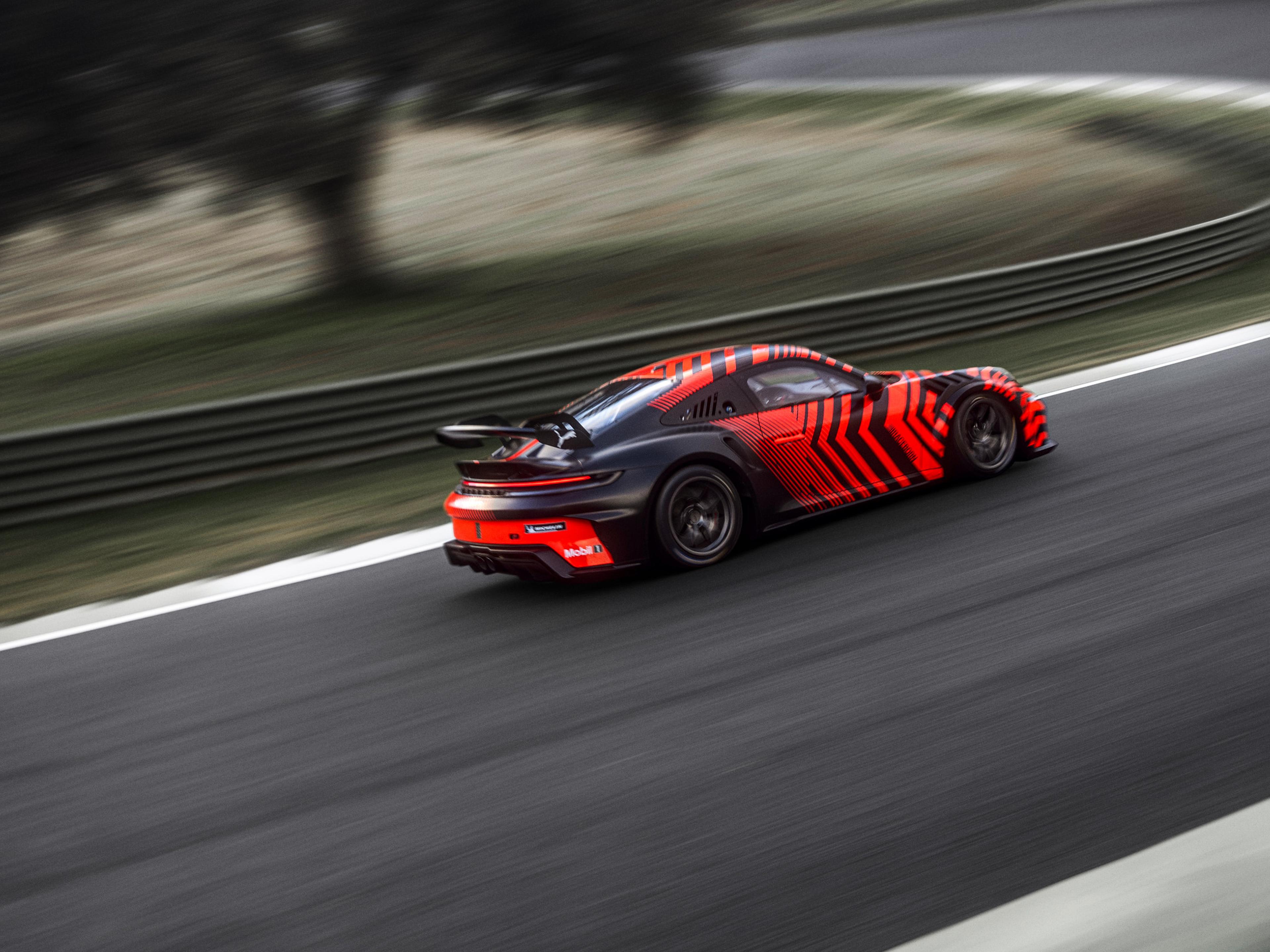 911 GT4 R