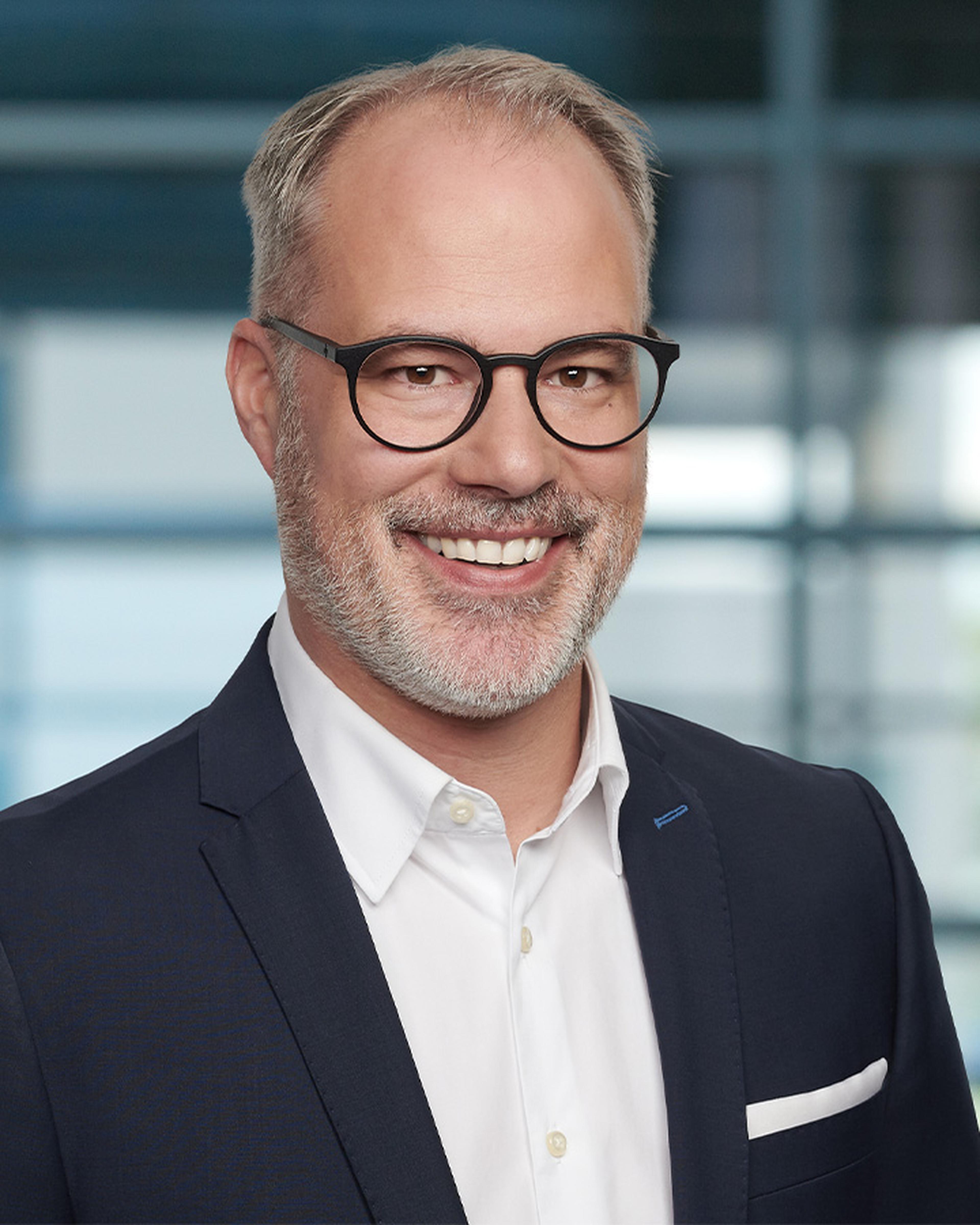 Photo of Ralph Kuhn