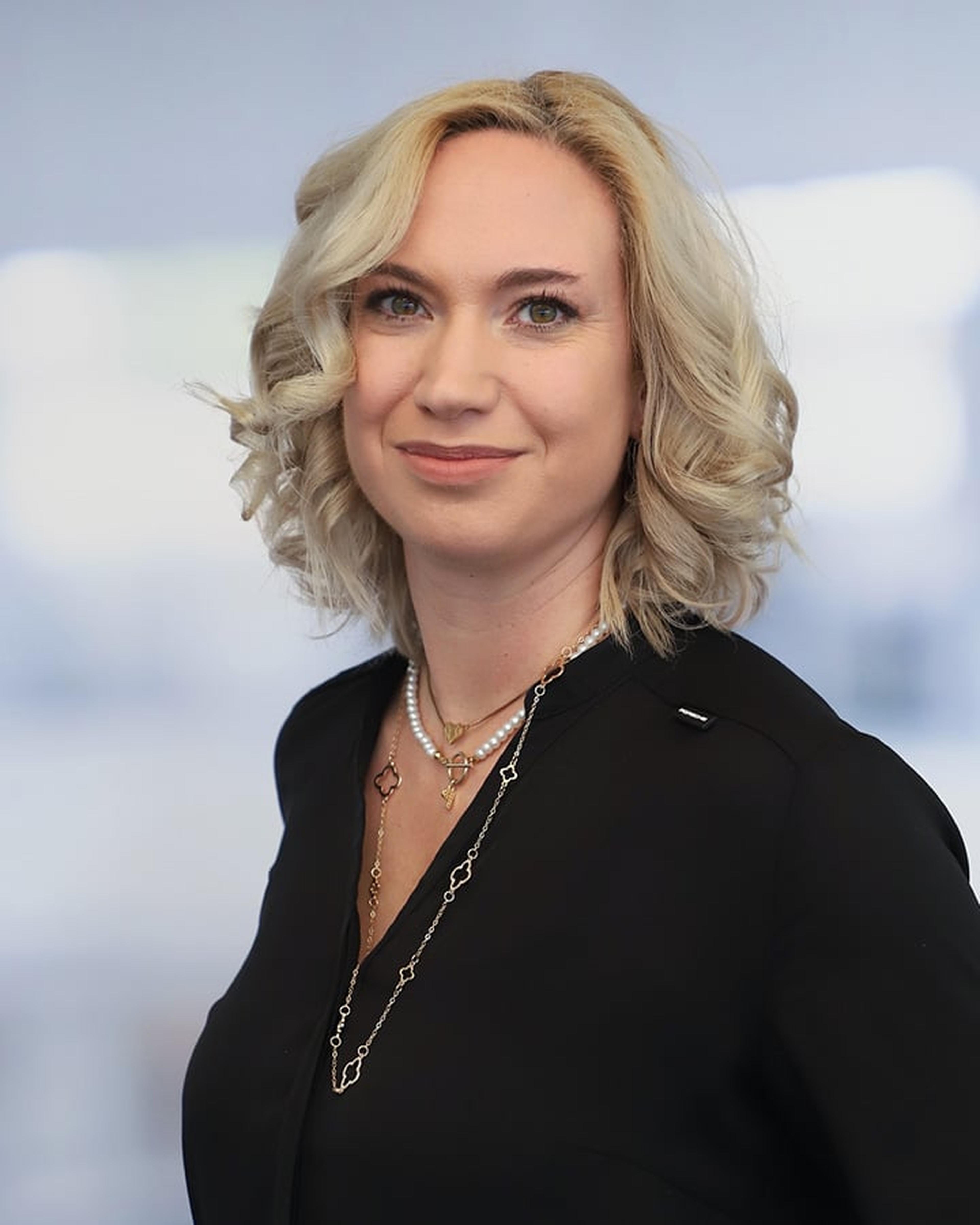 Photo of Rebecca Hess