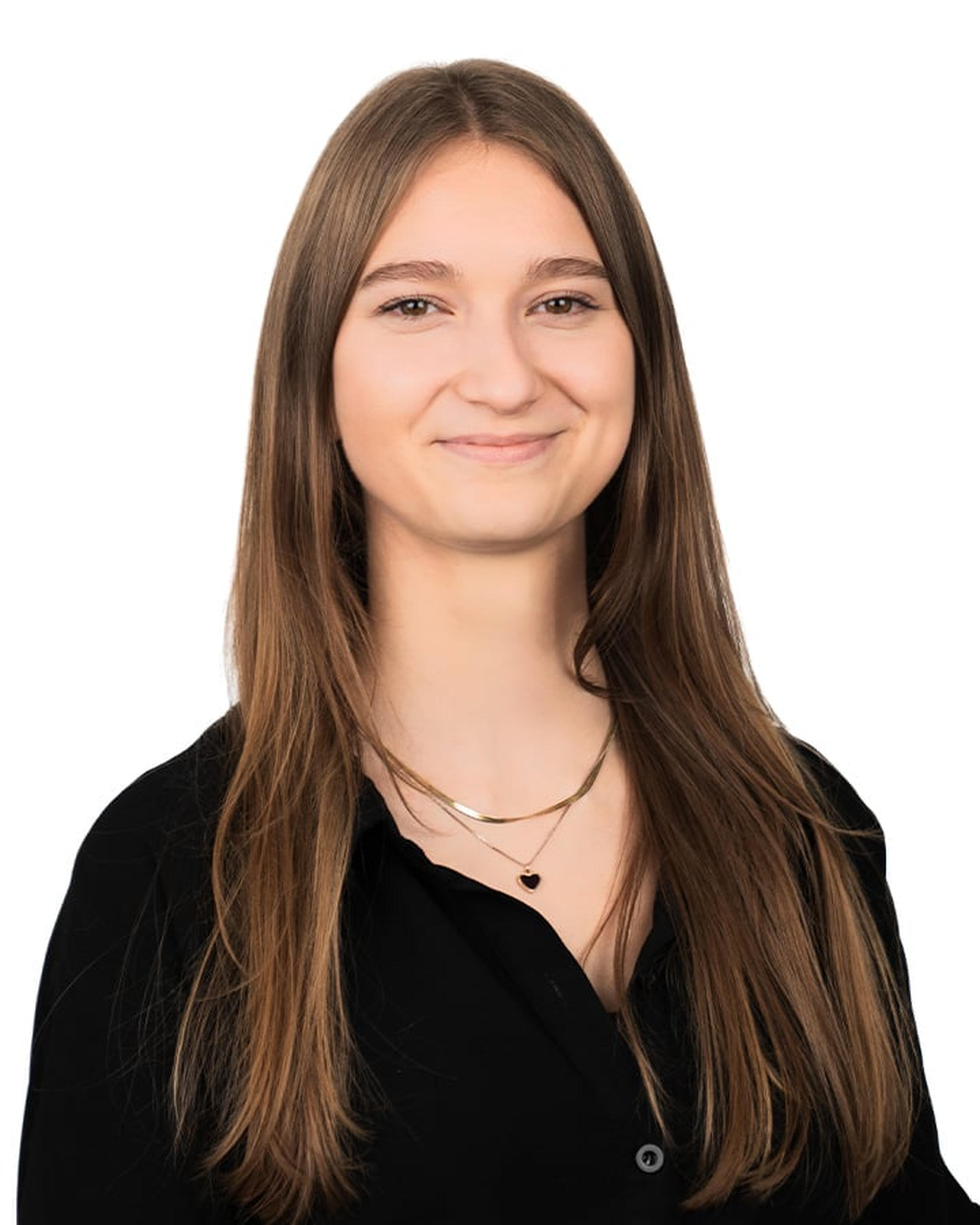 Photo of Emilia Schmidle