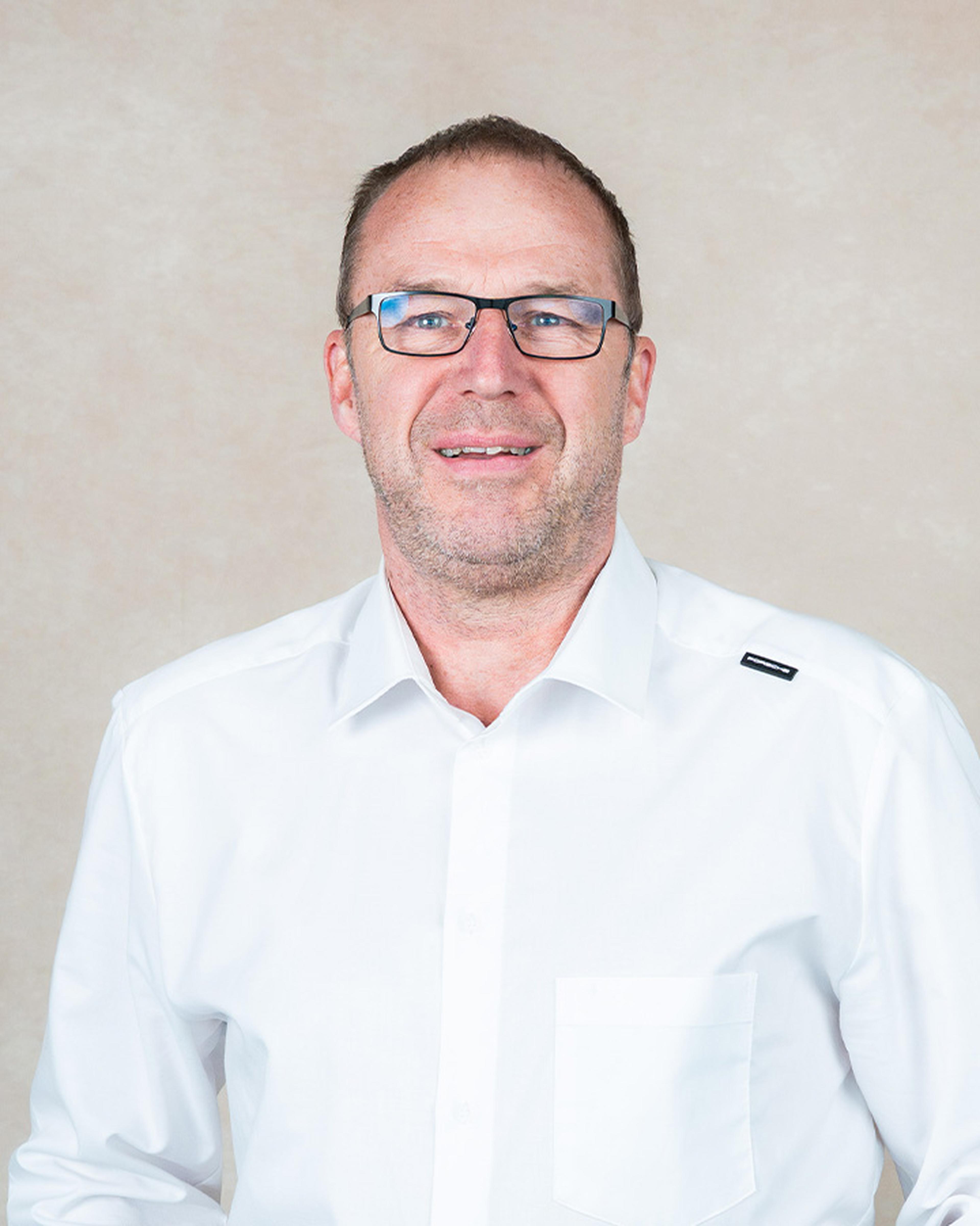 Dirk Hennings