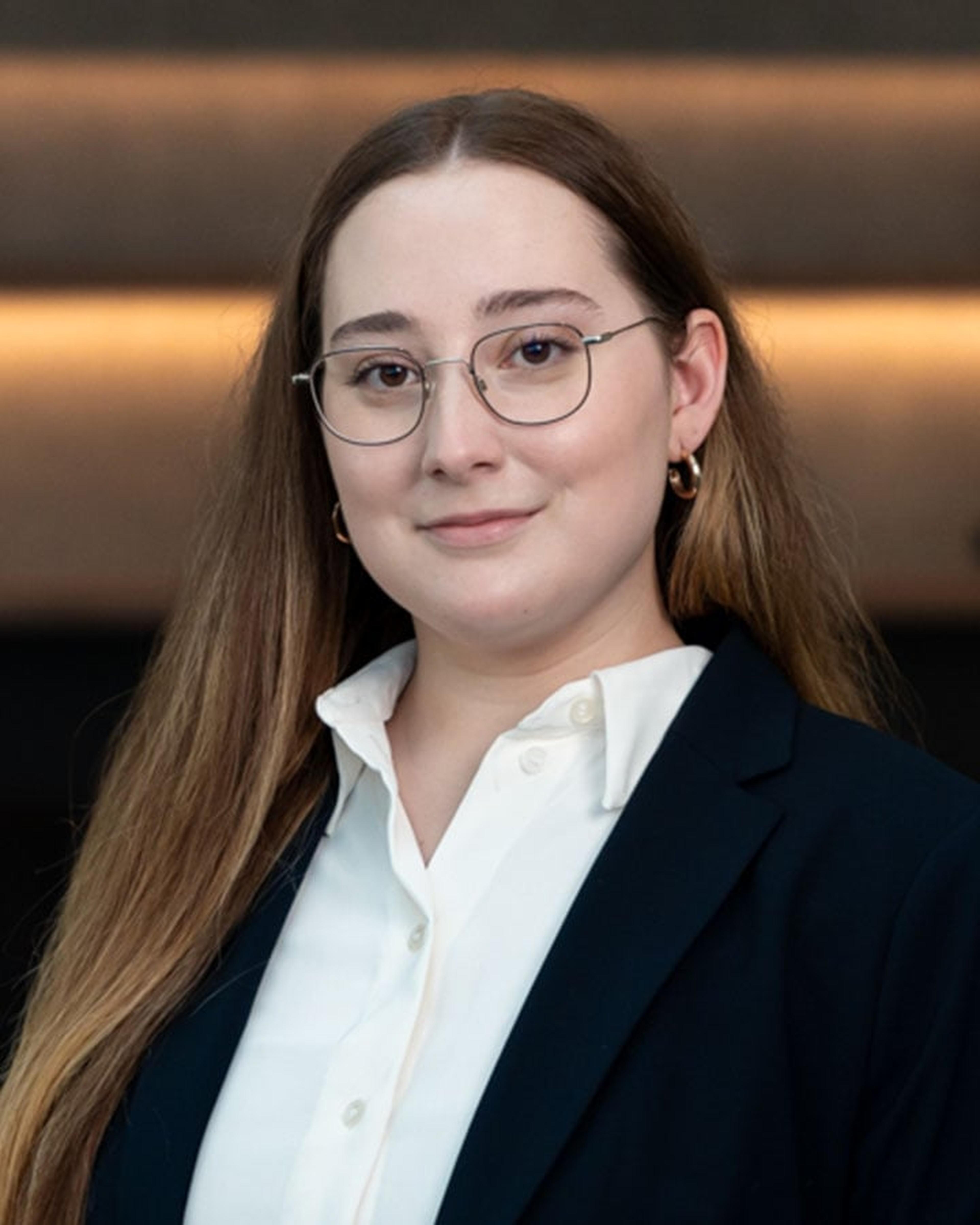 Photo of Celine Horn