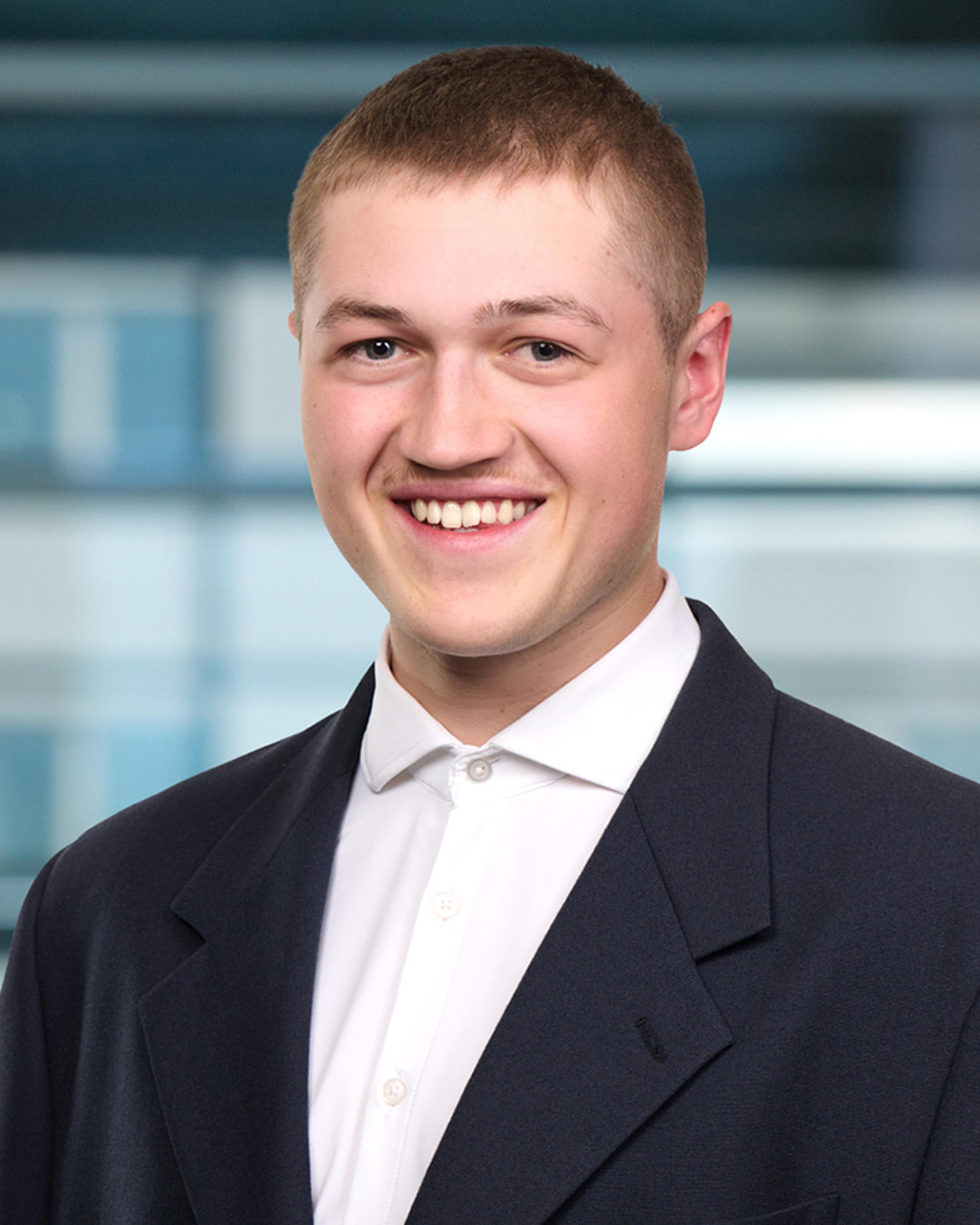 Photo of Aaron Blattner