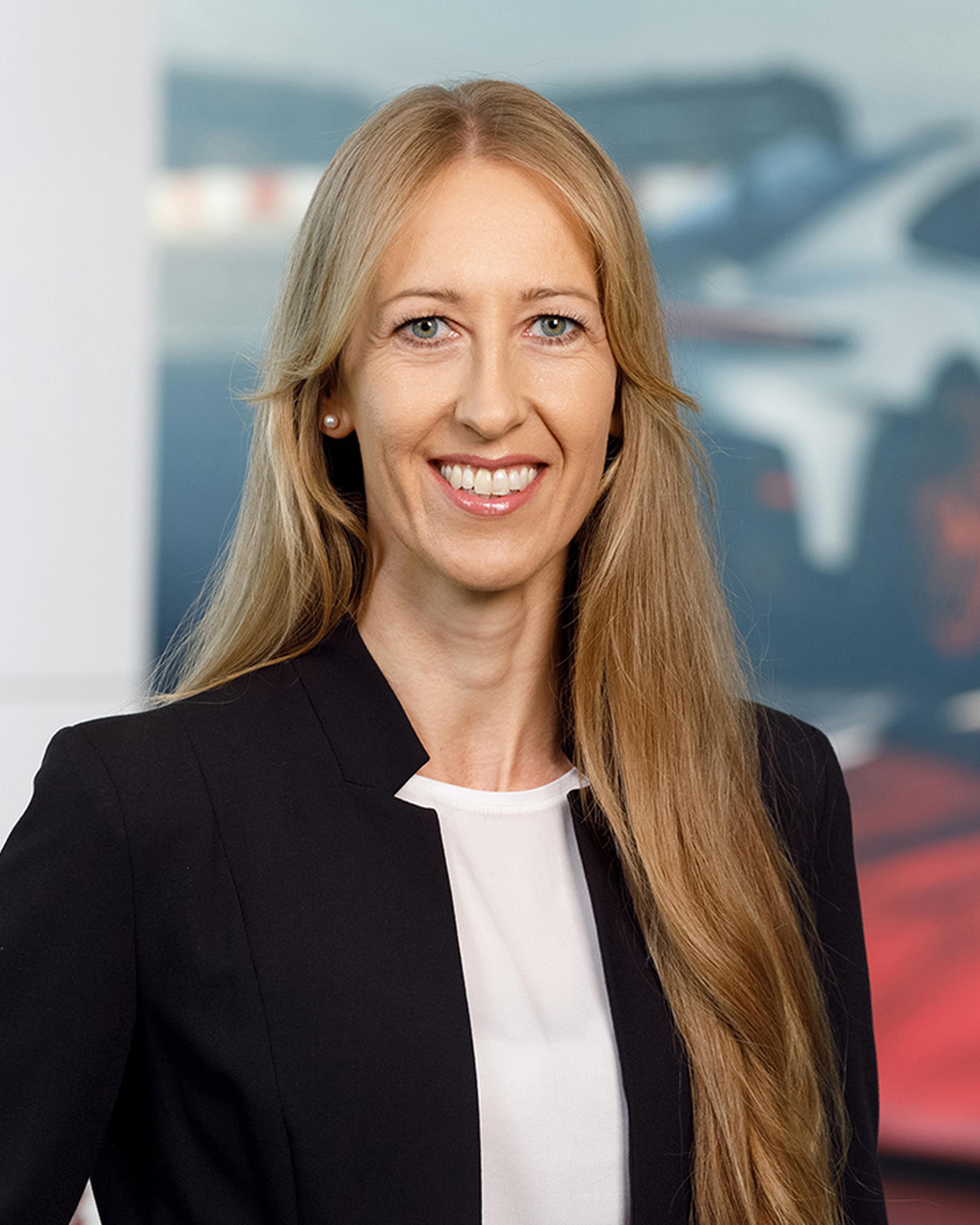 Photo of Simone Lederer