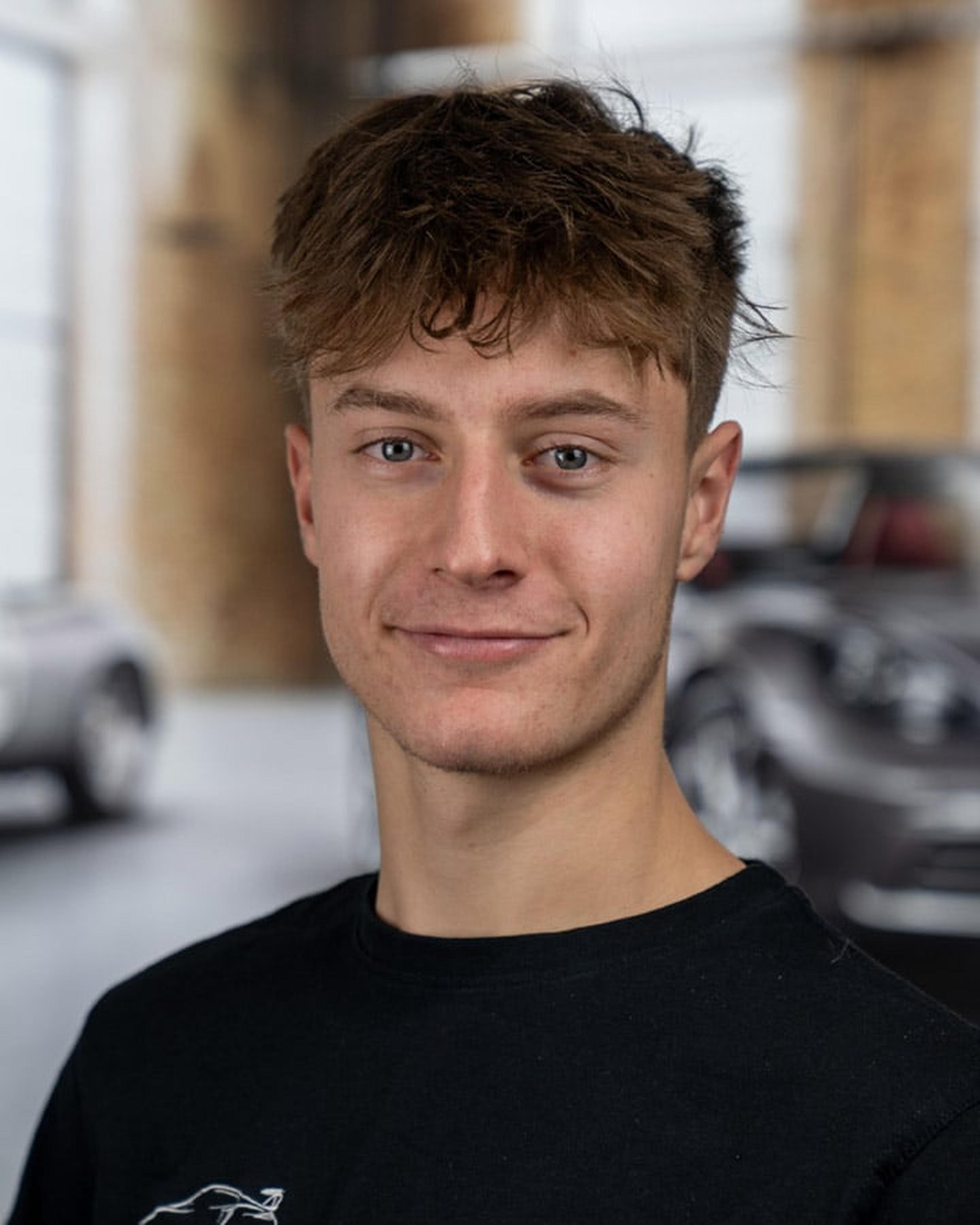 Leander Schill