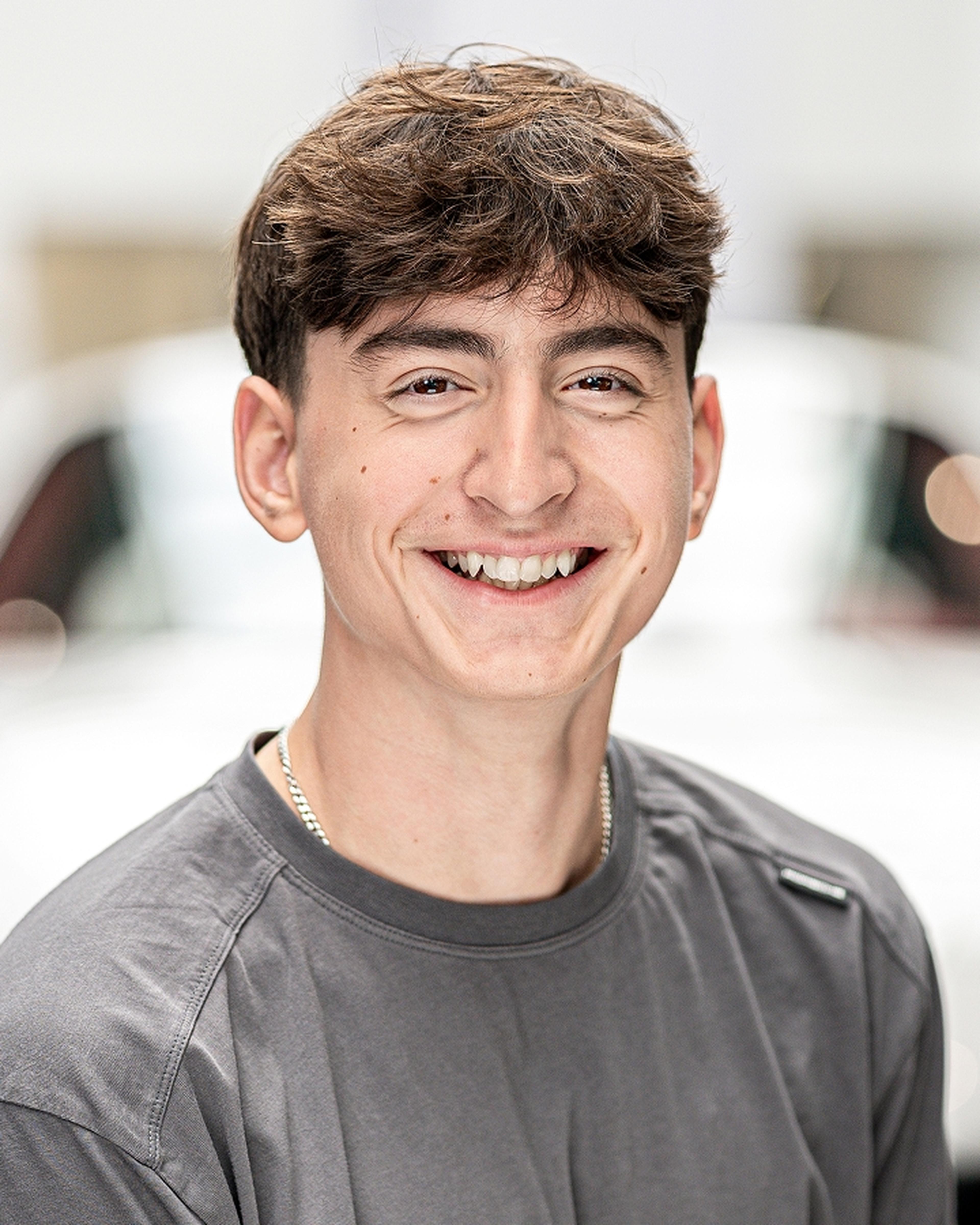 Photo of Simon Petrov