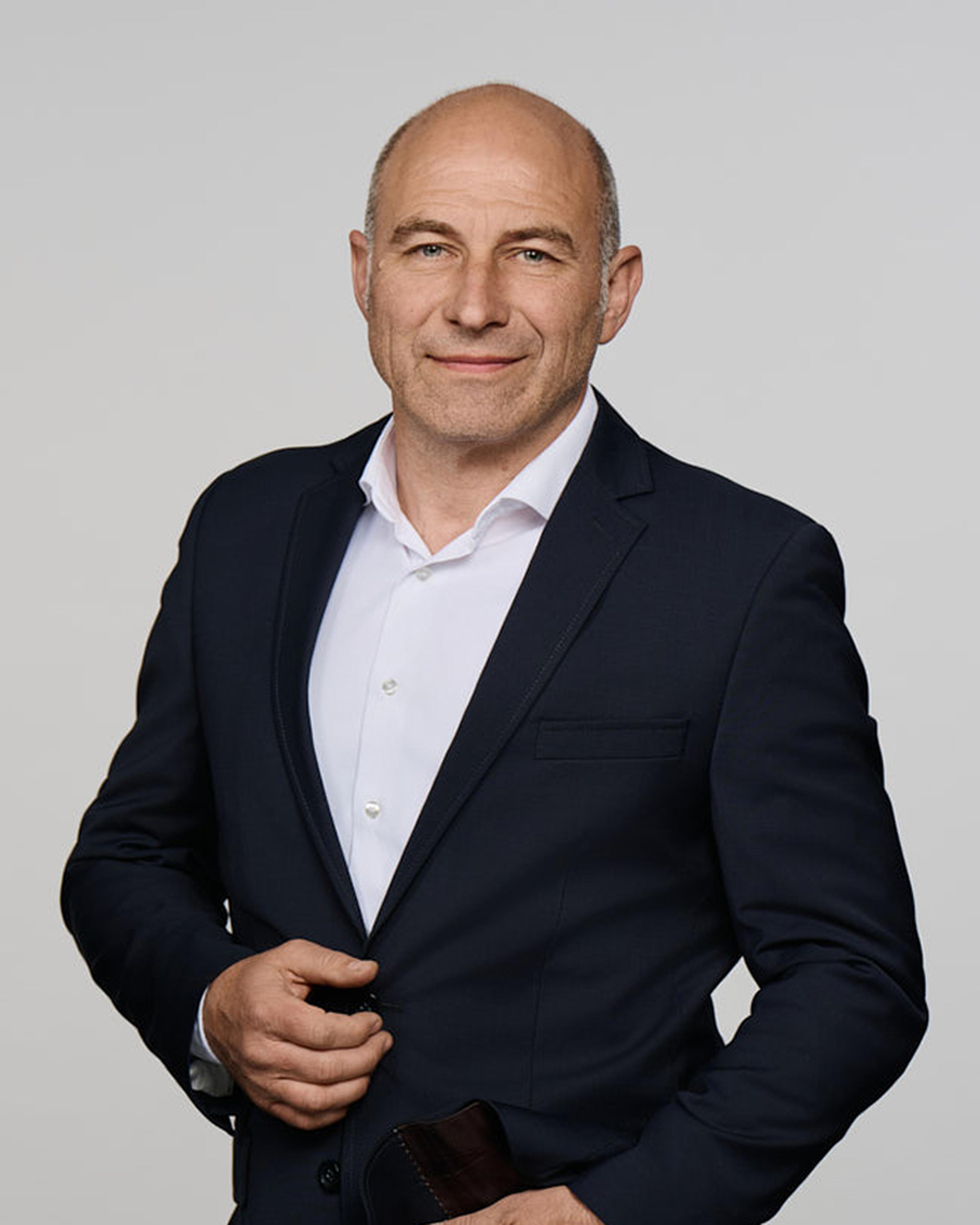 Photo of Andrej Anka