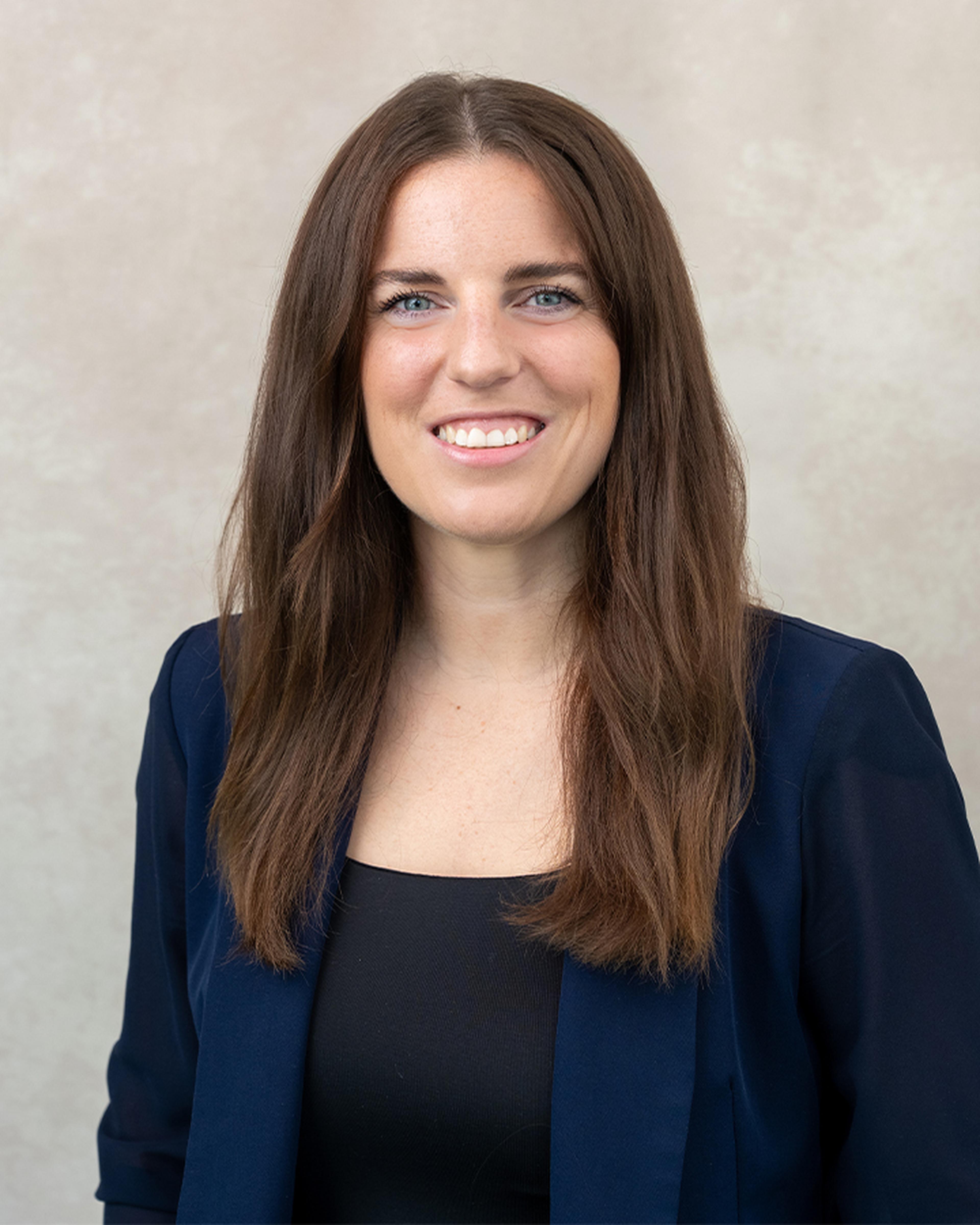Photo of Lisa Jungmeister-Dwielies