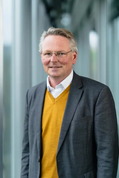 Dr Martin Neese