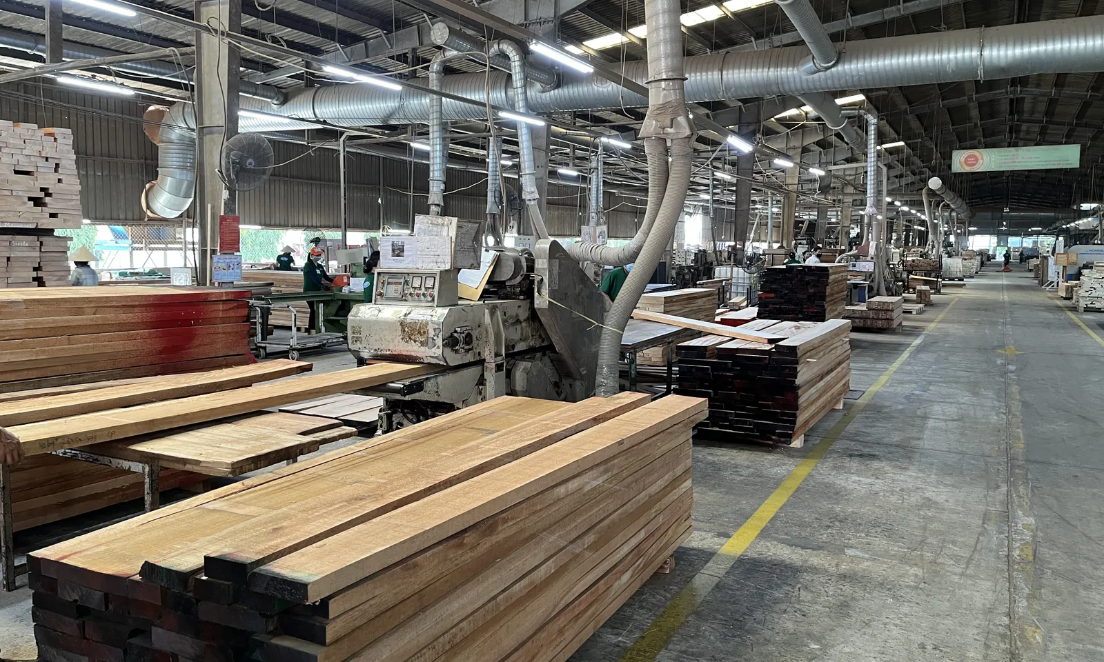 Building Traceability in Furniture Manufacturing