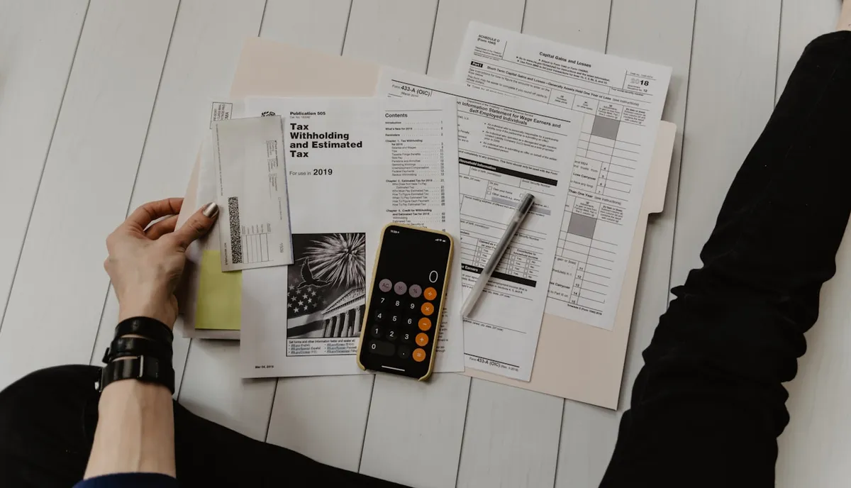 Calculatrice, frais et documents financiers
