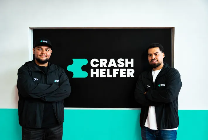 Portrait Geschäftsführer von der Kfz-Gutachten Firma Crash Helfer
