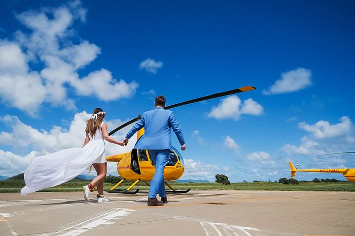 Zum Helikopter am Airfield