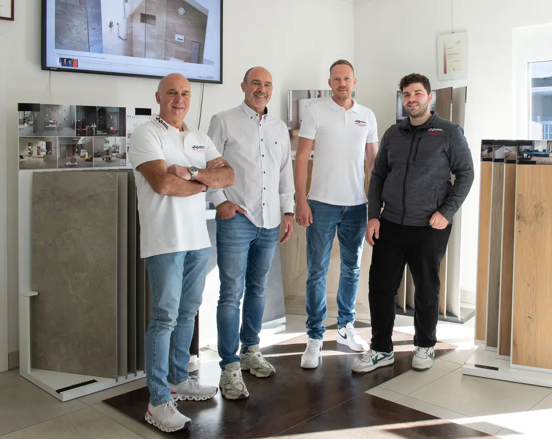 Wohlfahrt & Wohlfahrt Team in der Ausstellung