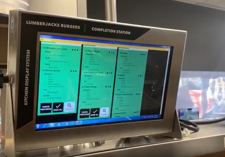 A Complete Guide on How to Organize a Kitchen for Efficiency with Technology