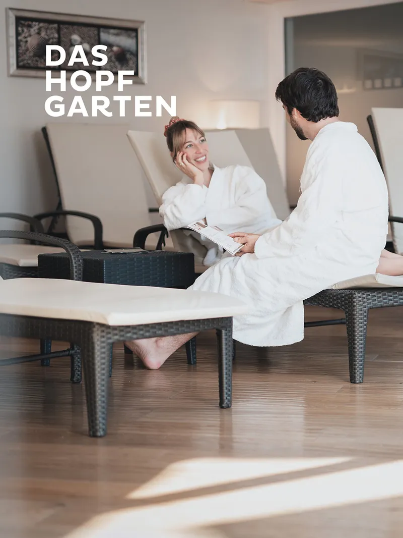 Das Hopfgarten Resort Innenansicht mit Logo