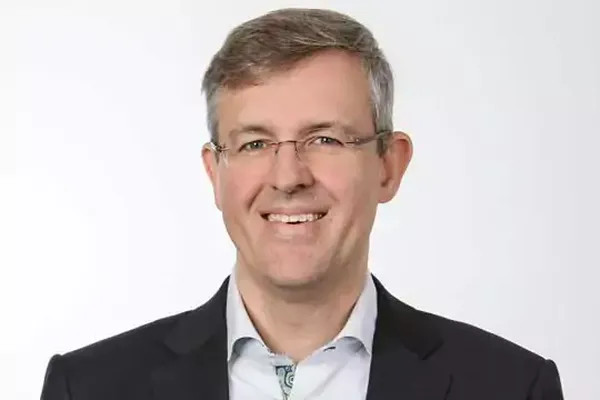 Dr. Bernd Plannerer