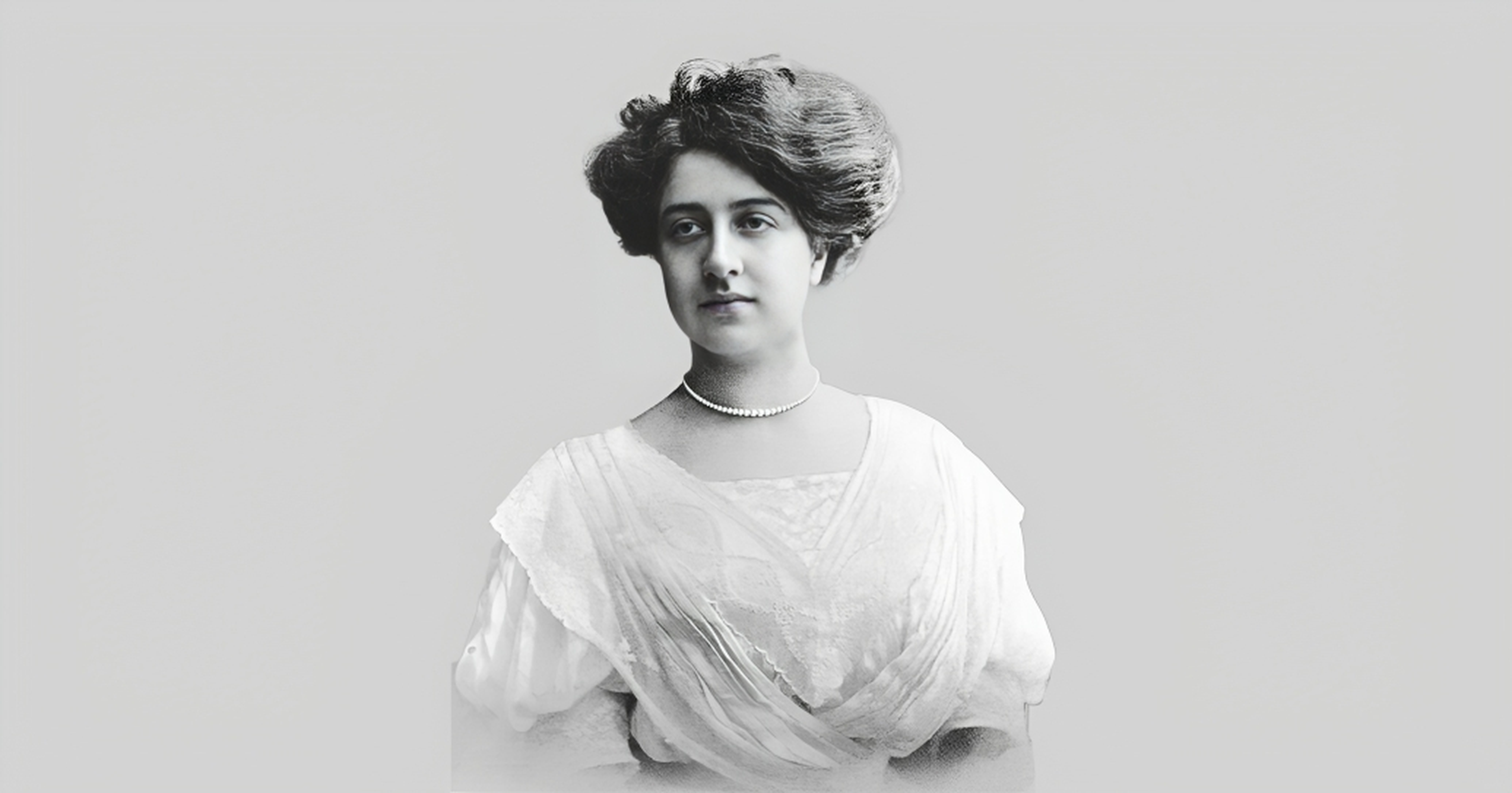 Sad story of the woman after whom the Mercedes car was named | Business  History