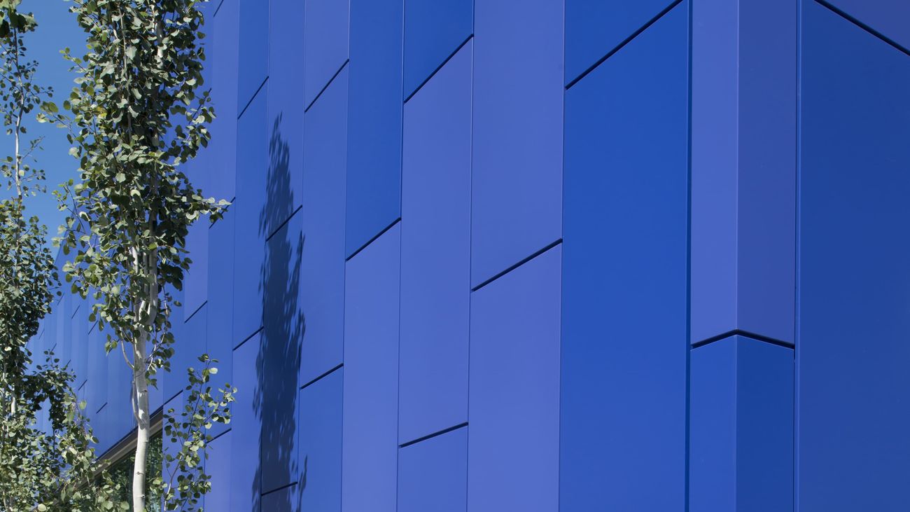 Skyway Library 06