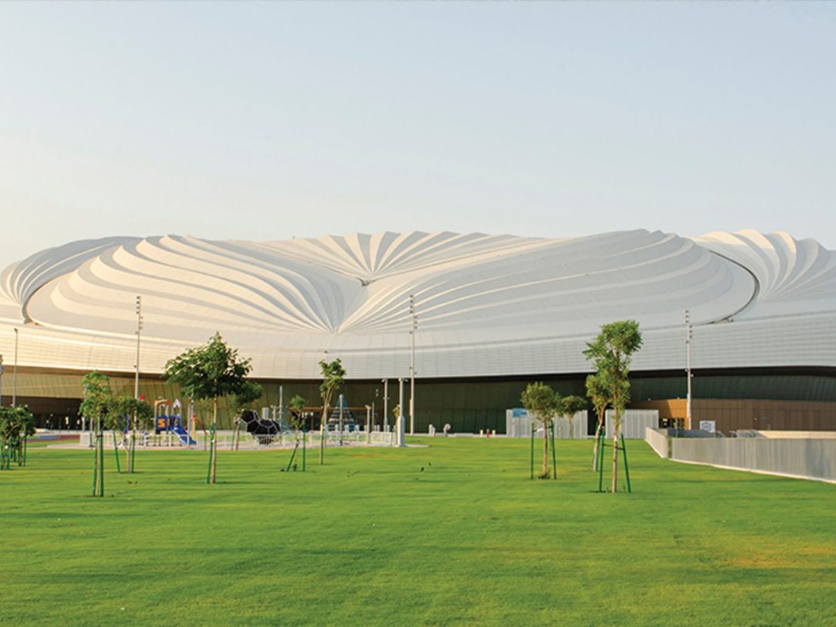 kingspan-al-janoub-stadium-qatar-shutterstock-kingzip-sf-knowledge-article-image-mena-01