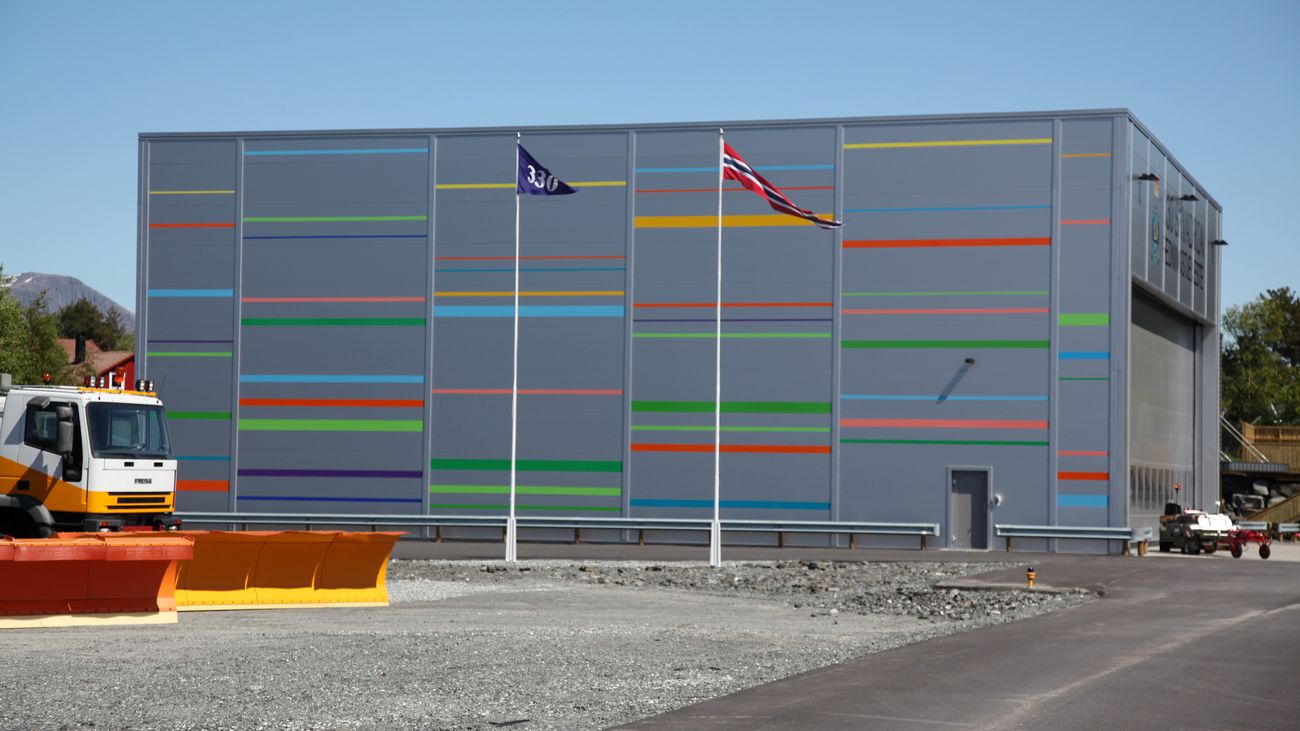 Helicopter Hangar