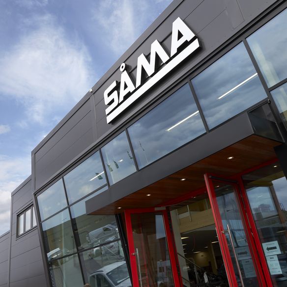 The Såma AB building was originally built in 1970 and needed an exterior renovation. Paroc Panel Systems used REFACE for a minimalist facade. Learn more today.