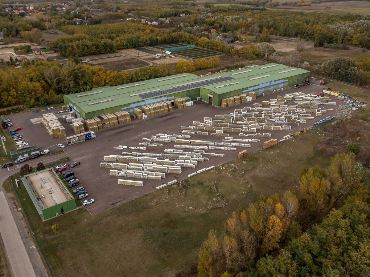 Felsolajos factory 4