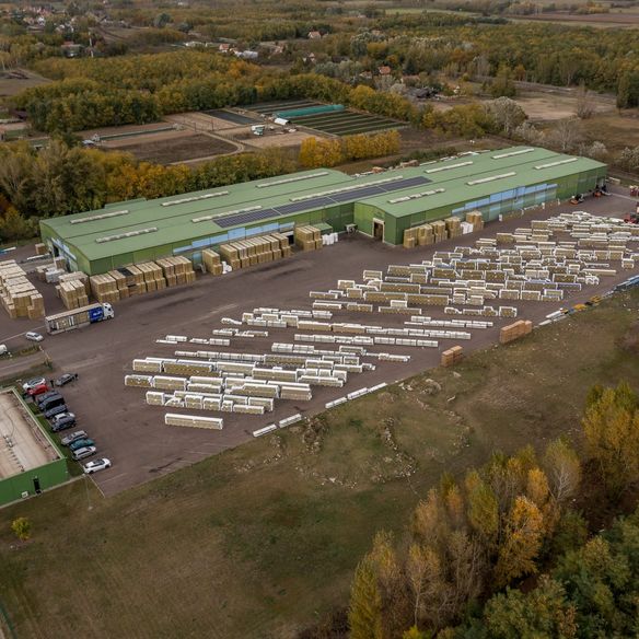 Felsolajos factory 4
