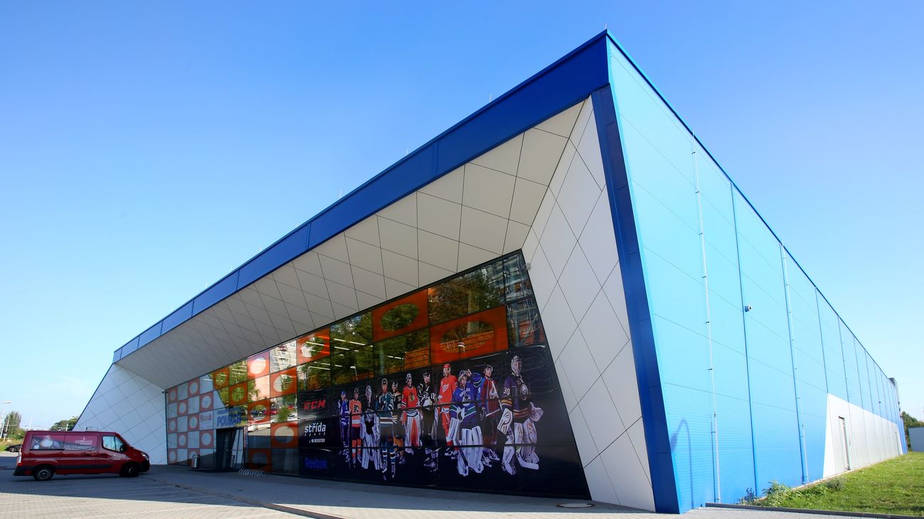 kingspan-hokejove-centrum-pouzar-ceske-budejovice-case-study-cz-01