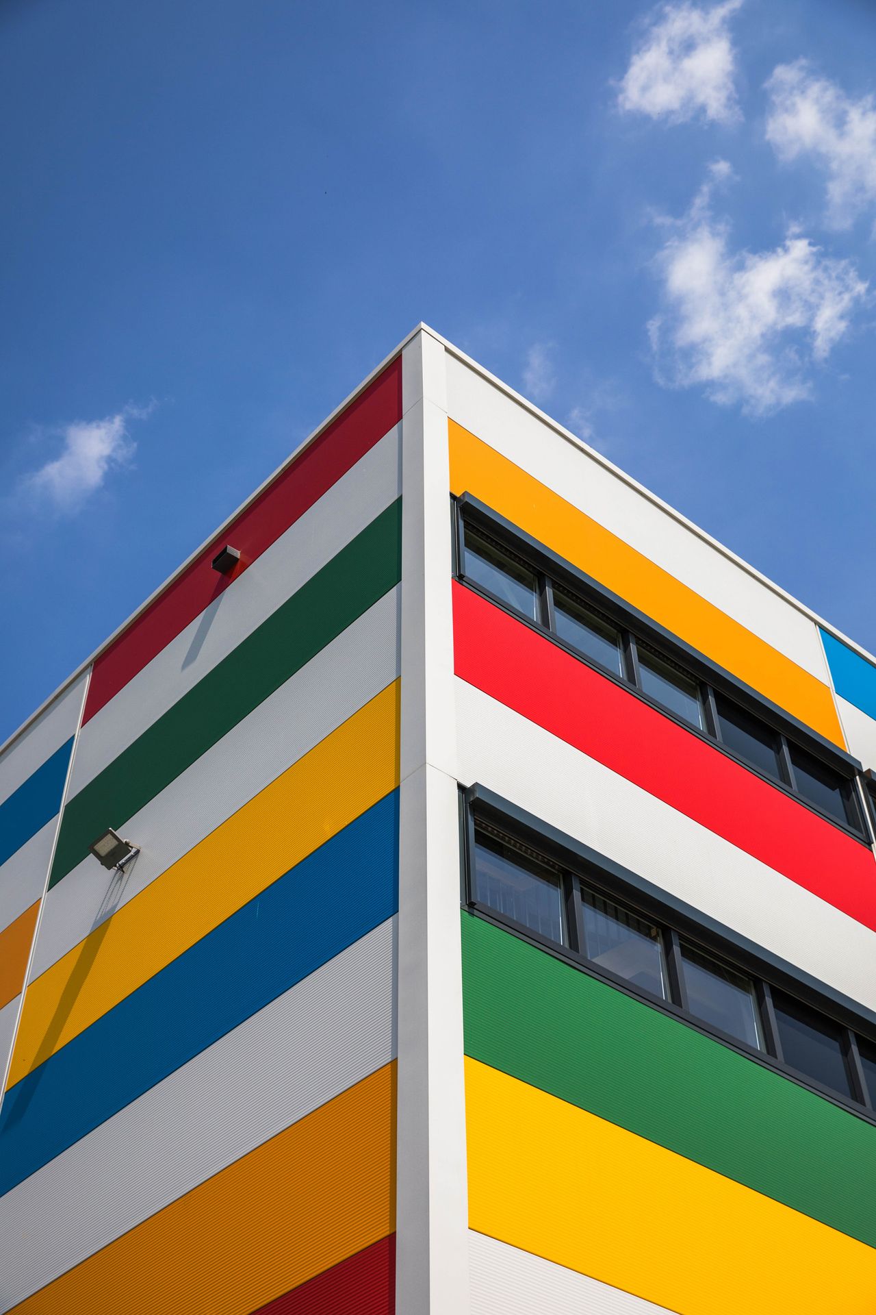 Kingspan NTPC Heerenveen - colours 2