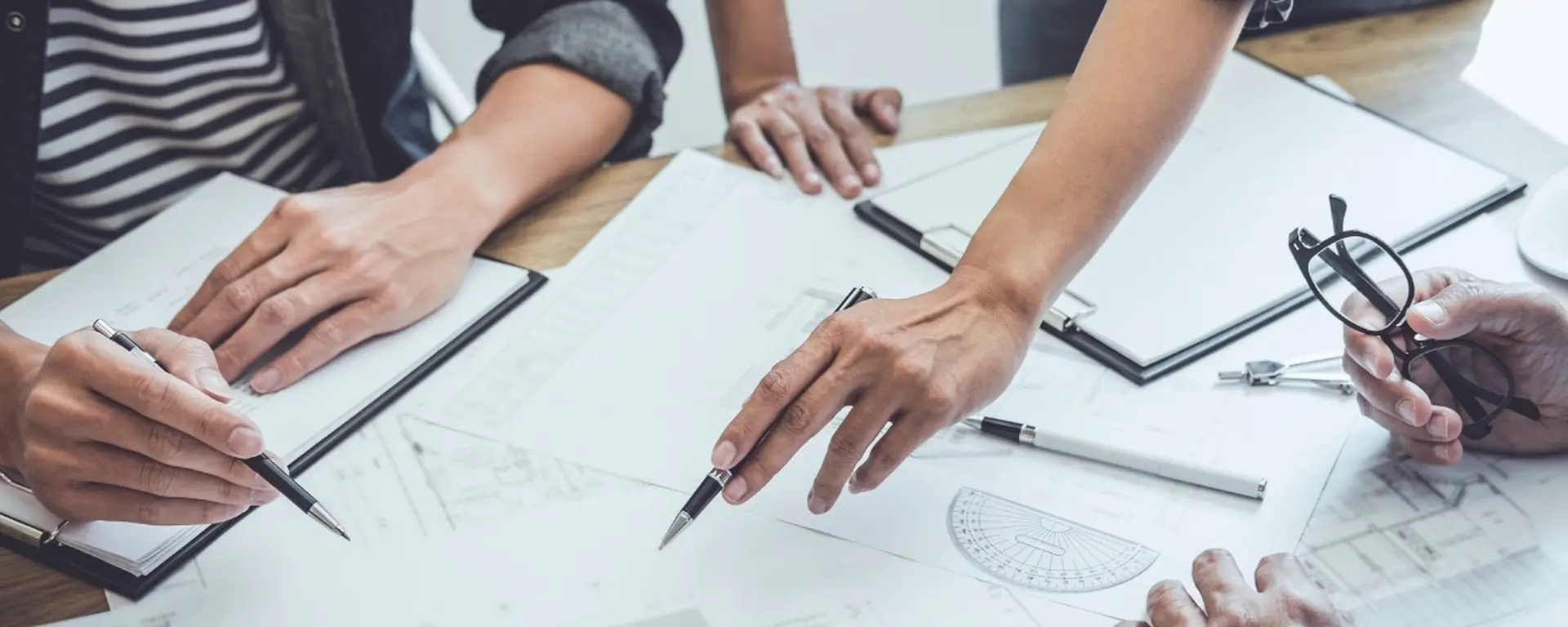 Creating Comprehensive Market Reports for Construction Firms