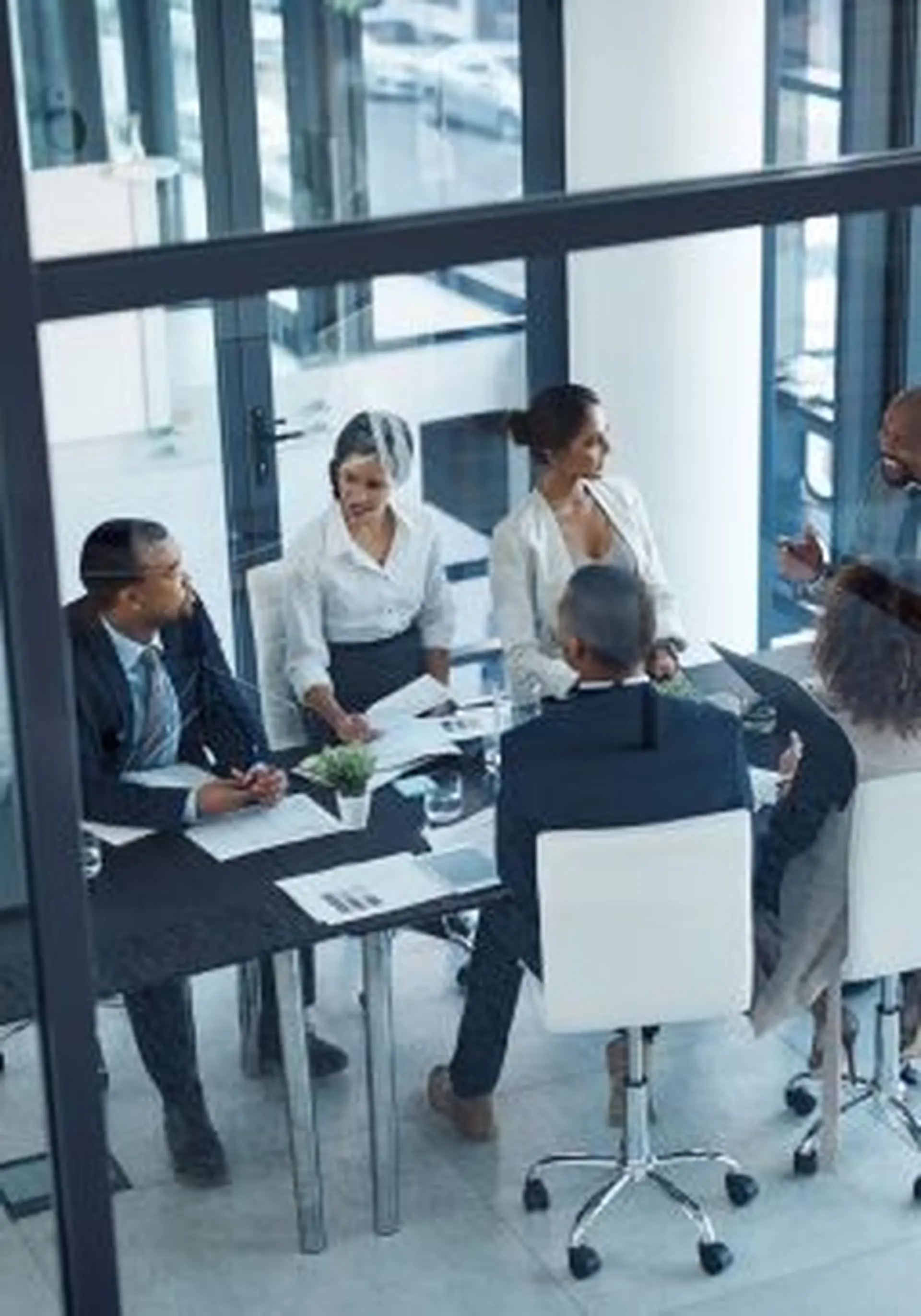 Building Strong Relationships with Key Decision-Makers in Construction