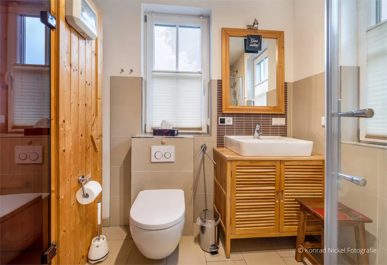 Badezimmer im Erdgeschoss