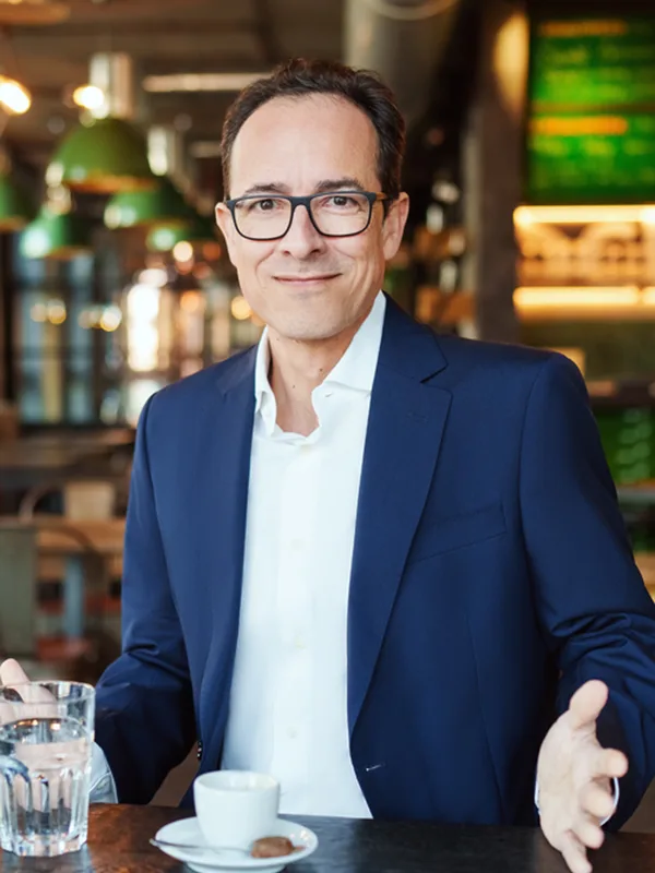 Alberto Moya