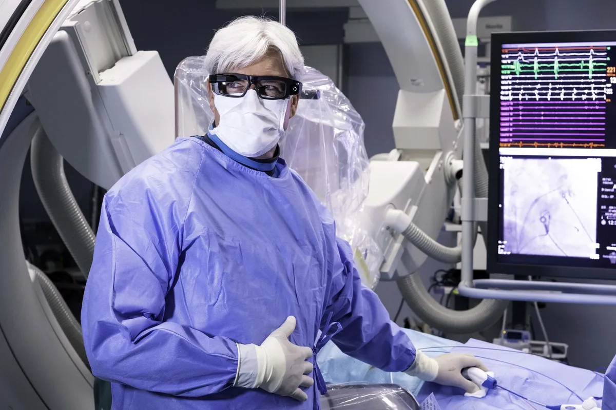 A Medical product specialist can collaborate with a surgeon from a distance