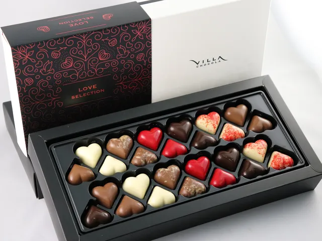 Chocolade Cadeau Luxury Box - LOVE selection