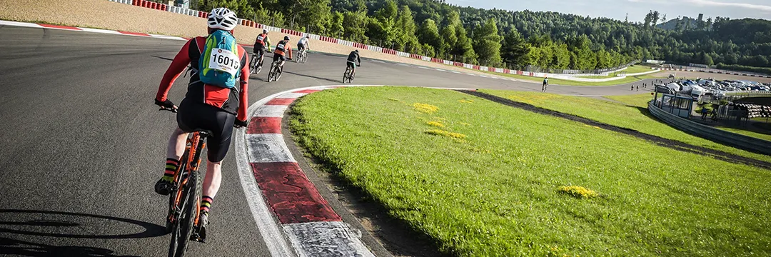 E-Bikes am Samstag willkommen: Nürburgring-Nordschleife gratis