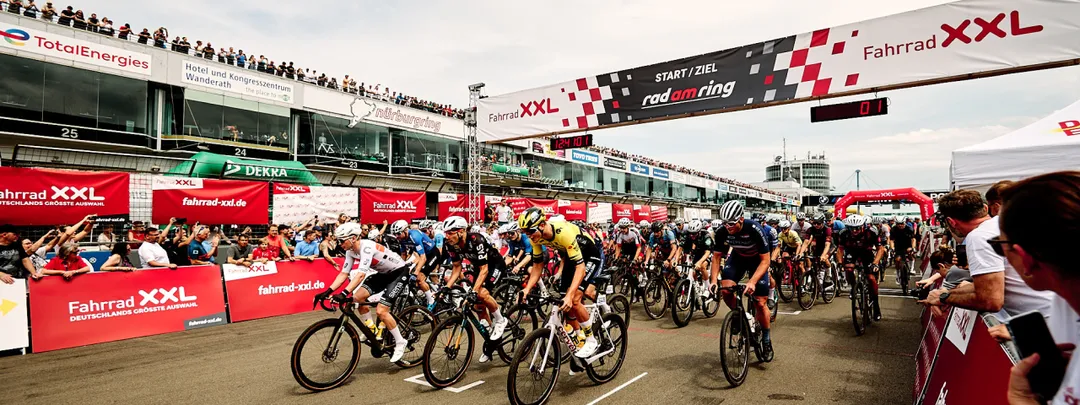 Rad am Ring: Brillanter Start