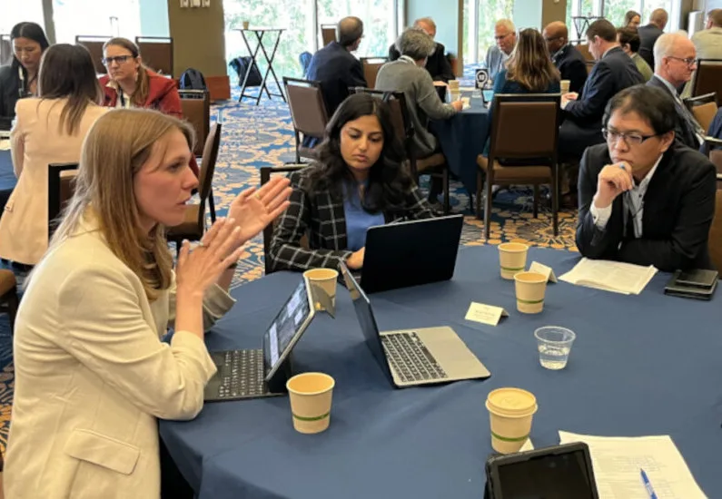 A pitch event at a round table