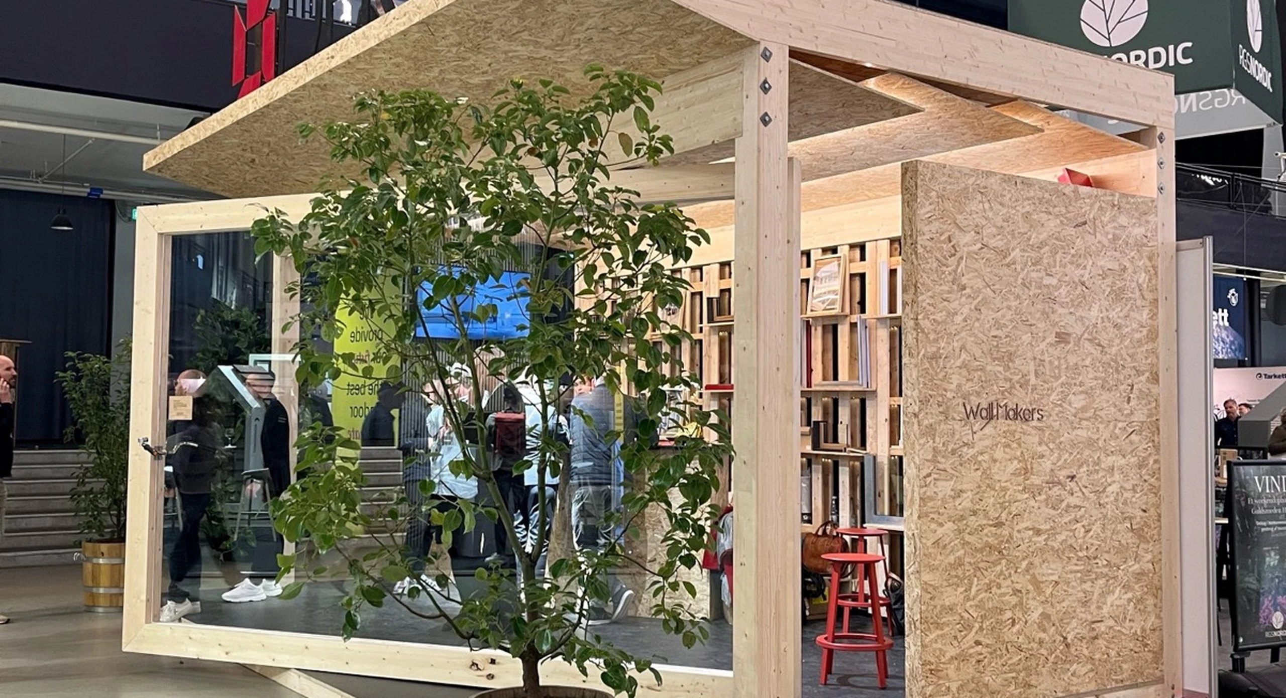 Building Green 2023 – DEKO og Wallmakers' stand med genbrugsløsninger