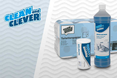 Schriftzug CLEAN and CLEVER neben Toilettenpapier und Universalreiniger