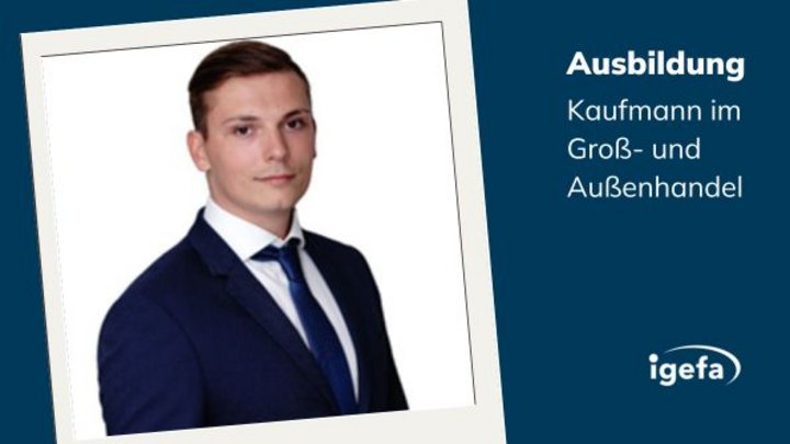 Porträt eines jungen Mannes im Anzug, Schriftzug Ausbildung Kaufmann im Groß- und Außenhandel