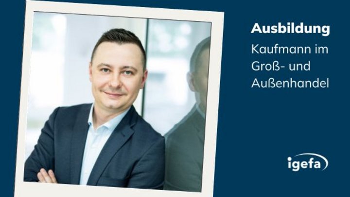 Porträt eines Mannes im Sakko, Schriftzug Ausbildung Kaufmann im Groß- und Außenhandel