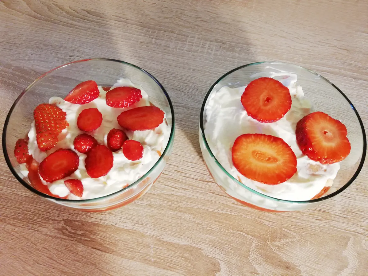 Erdbeer-Tiramisu fertig klein