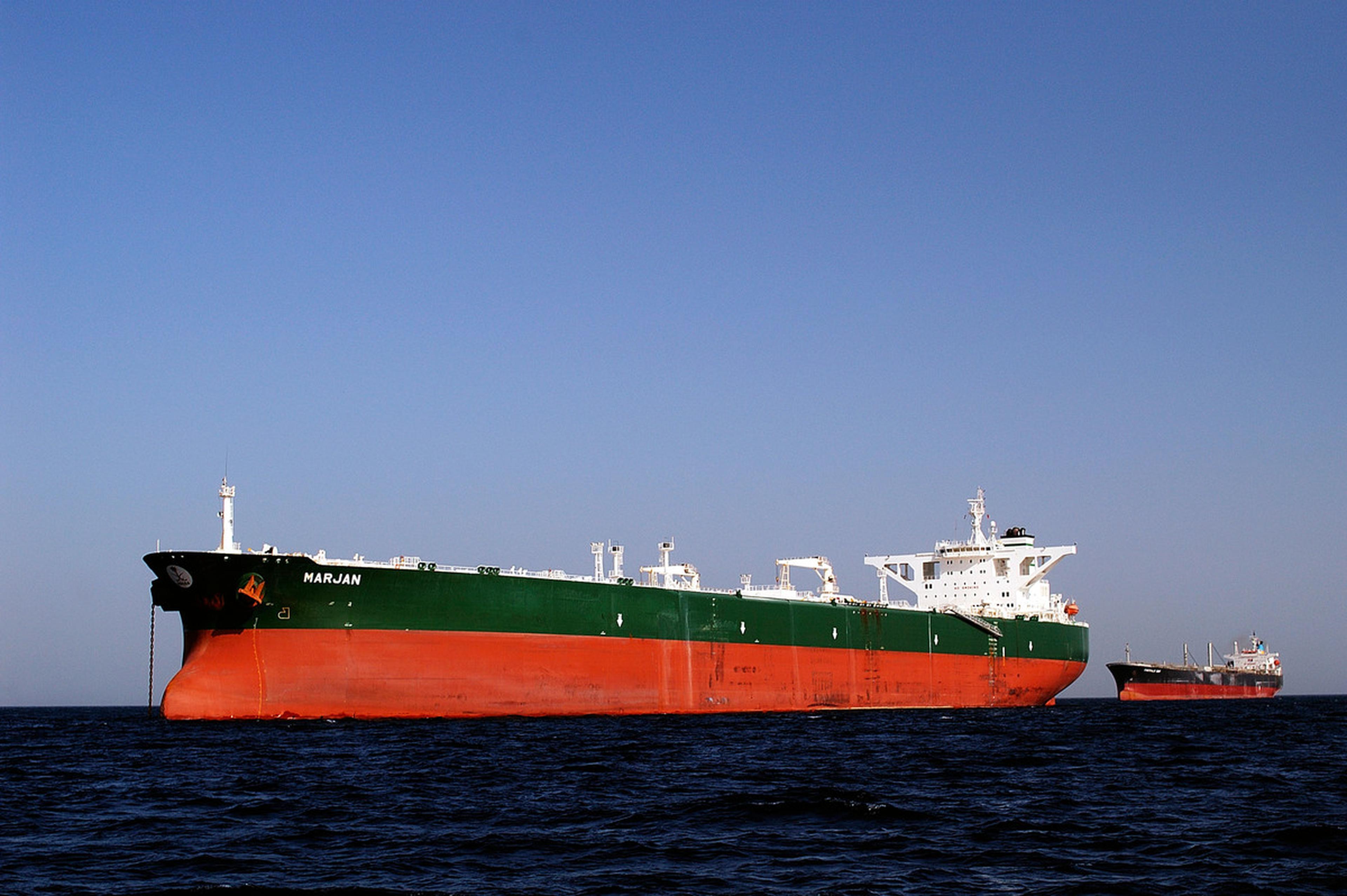 groen en rood patrol boot